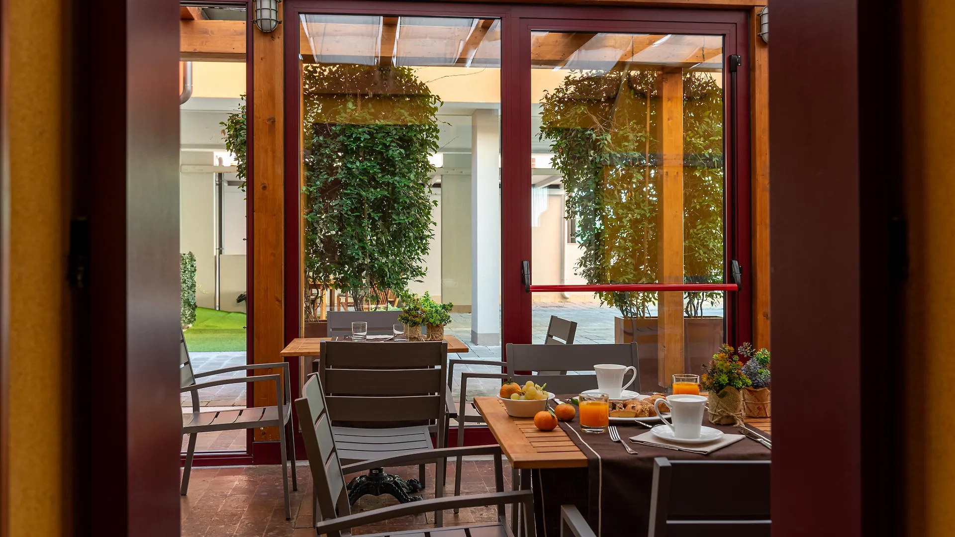 Unahotels Eco Hotel Villa Costanza Venezia Mestre 3*,  Italy