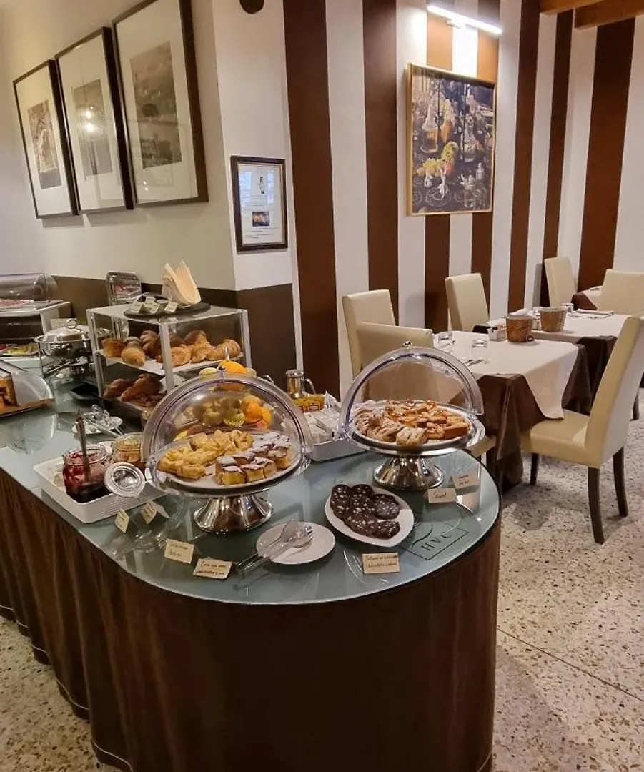 Unahotels Eco Hotel Villa Costanza Venezia Mestre Italy