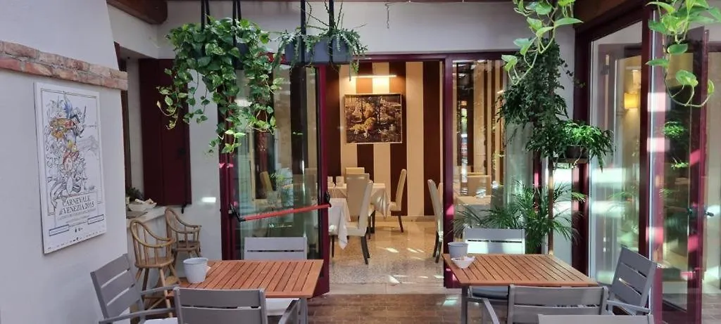 Unahotels Eco Hotel Villa Costanza Venezia Mestre