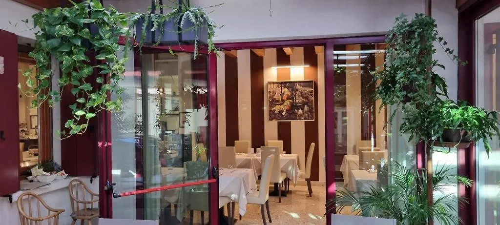 Unahotels Eco Hotel Villa Costanza Venezia Mestre Italy